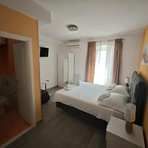 Nirvana & 3* Spalato